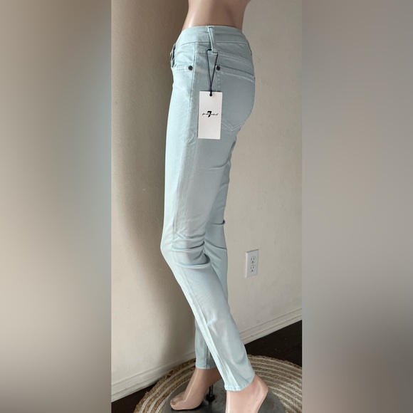 NWT Women's 7 For All Mankind. The Mid Rise Skinny Contour Sateen Light Blue - Picture 2 of 10